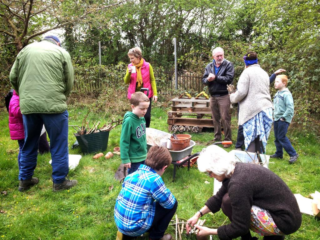 Making a bug hotel